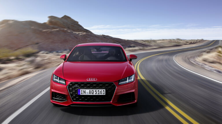 Autobild SportsCars probó 8 neumáticos en tamaño 245/35 R19