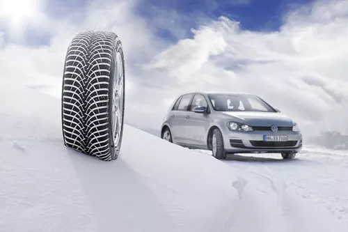 GoodYear UltraGrip 9+ Miniatura 5616x3744