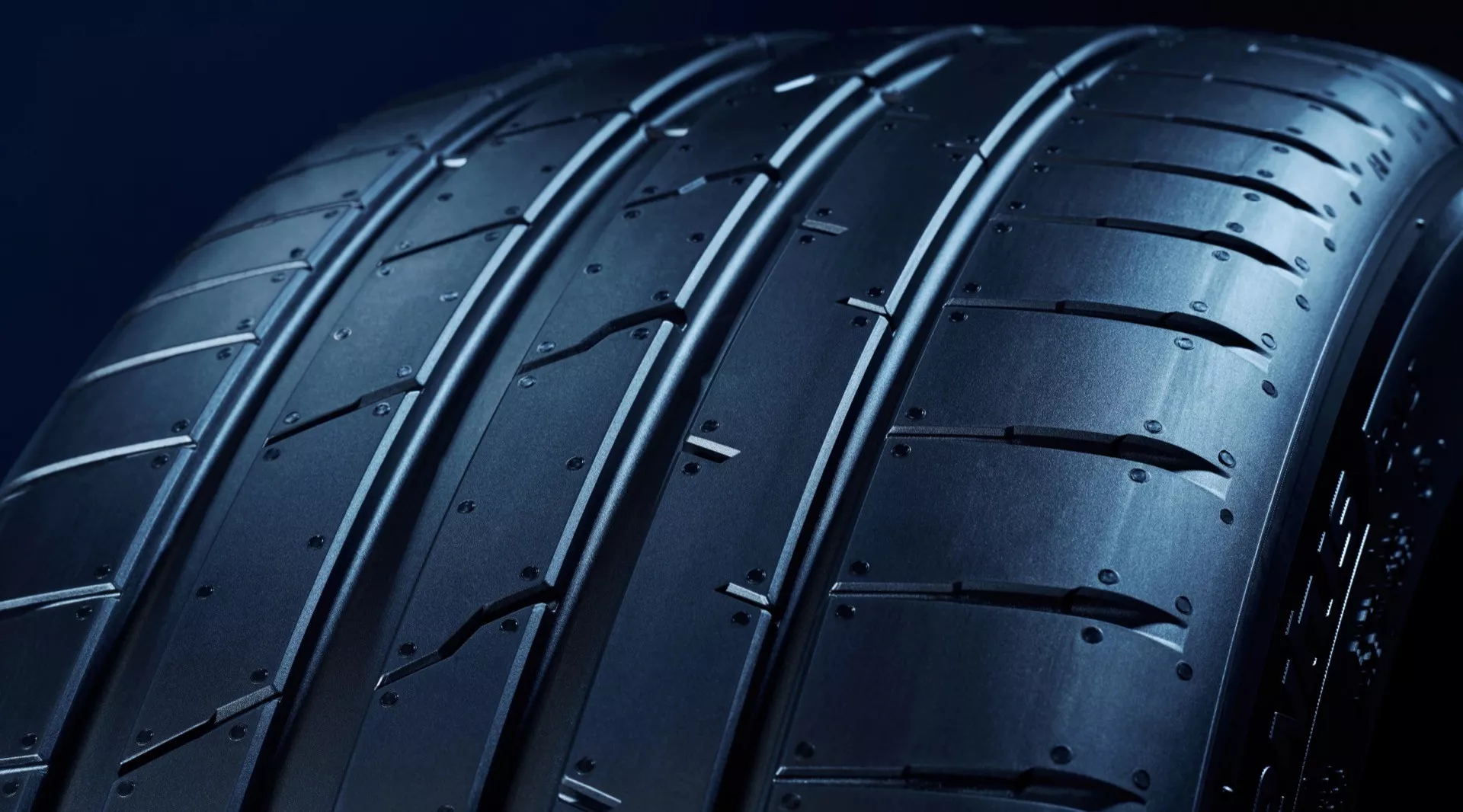 Hankook iON evo SUV IK01A Imagen