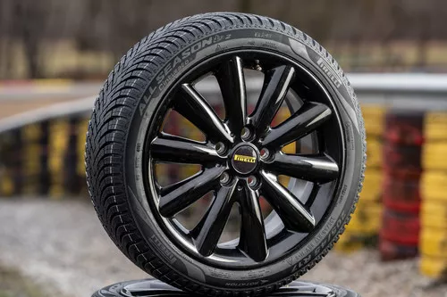 Pirelli Cinturato All Season SF2 Miniatura 3543x2357